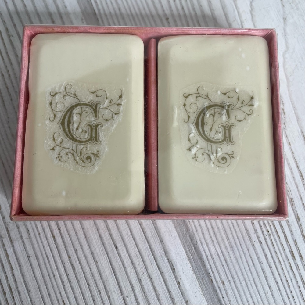 Vintage Soap Gems G Soap 2 Bars Fine French Milled Soap 3 oz Ea NOS New Initial